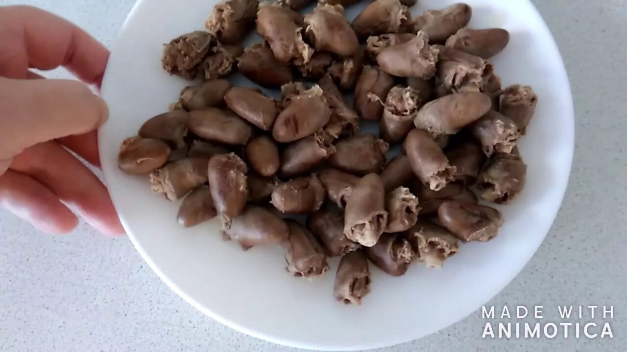 Как чистить куриные сердечки перед приготовлением. Вареные куриные сердечки. как чистить куриные сердечки. как правильно чистить куриные сердечки.