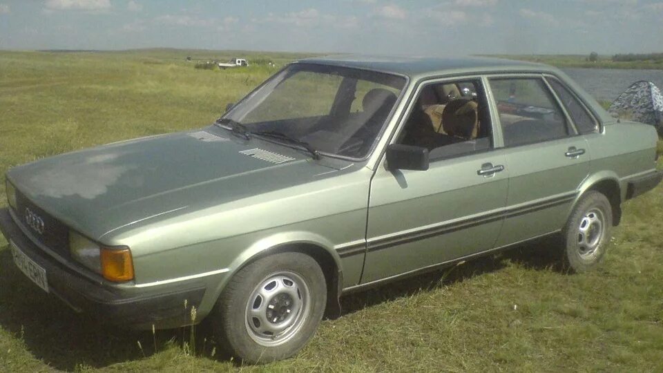 Купить ауди 80 дизель. Ауди 80 б2 1983. Audi 80 b2 1983. Ауди 80 б2 зеленая. Ауди 80 б2 дизель.