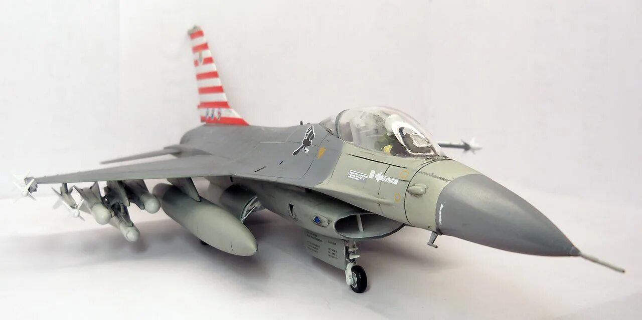 F 16 истребитель 1:48. F16. F16 Моделист. F-16 1/48 Tamiya 61101.