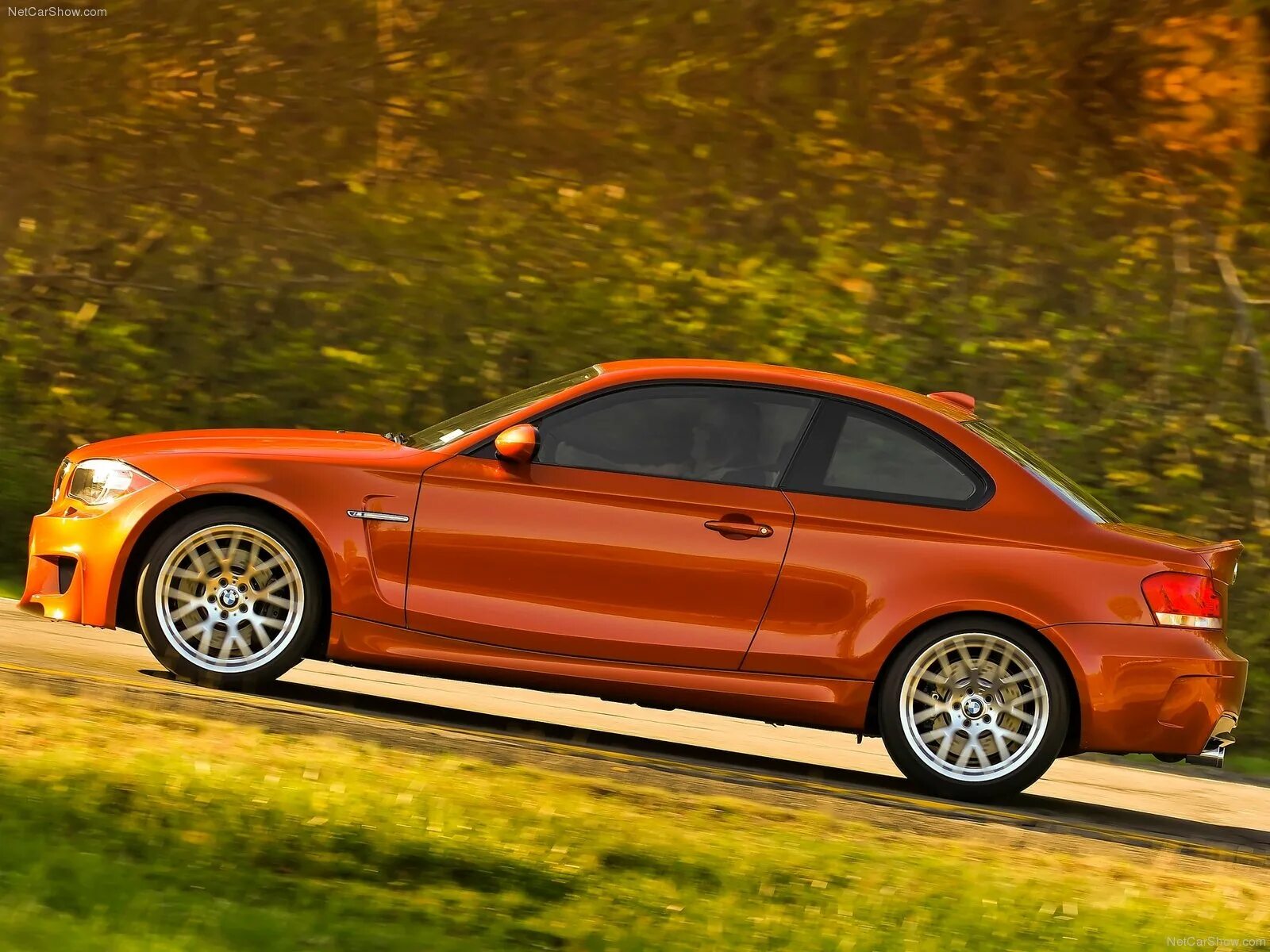 Где купе фото. 2011 bmw 1 series m coupe. bmw 1 1998 купе. bmw 1 series (us version). bmw 1m coupe красного цвета.