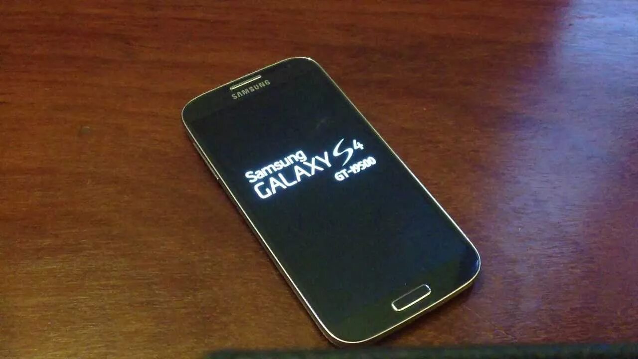 Купить галакси с пробегом. Galaxy i9500 китайский. Samsung Galaxy s4 Mini. Samsung Galaxy s4 чёрный 2015. Samsung Galaxy s4 Black Edition.