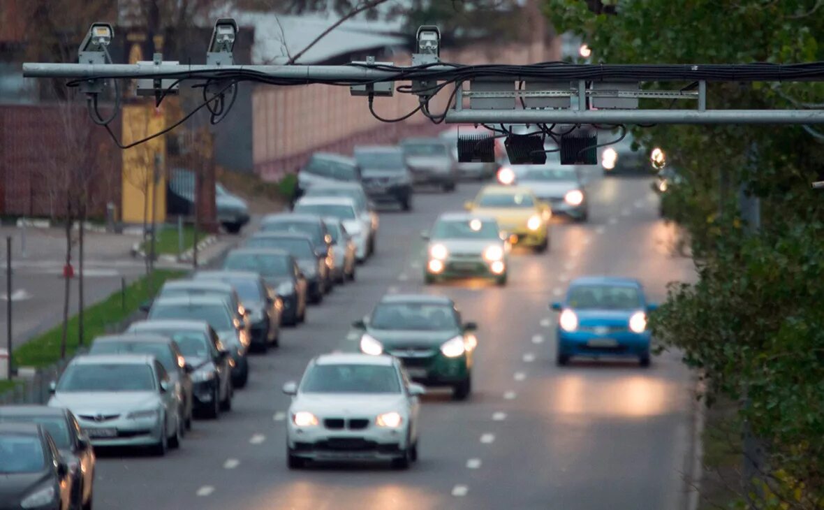 Где камеры на дороге. Дорожные камеры. Камеры видеонаблюдения на дорогах. Камера дорожного наблюдения. Камеры видеофиксации.