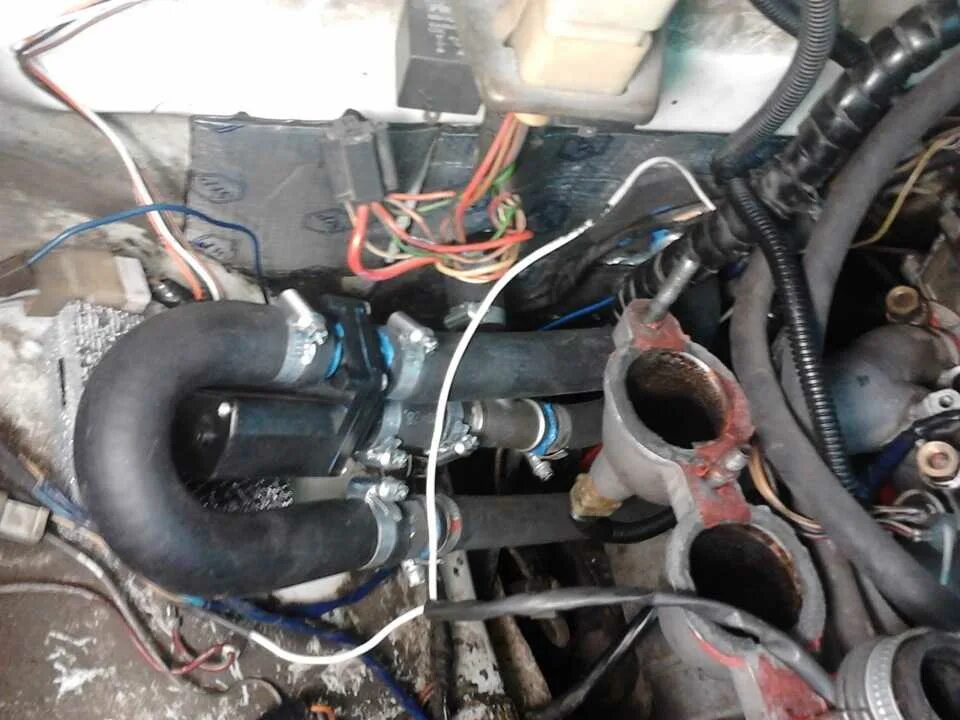 Подсоединить печку. 406 двигатель кран патрубки печки газ 3110. патрубки печки газ 3110. газ 3110 волга патрубки на печку. доп.печка на газ 3110.