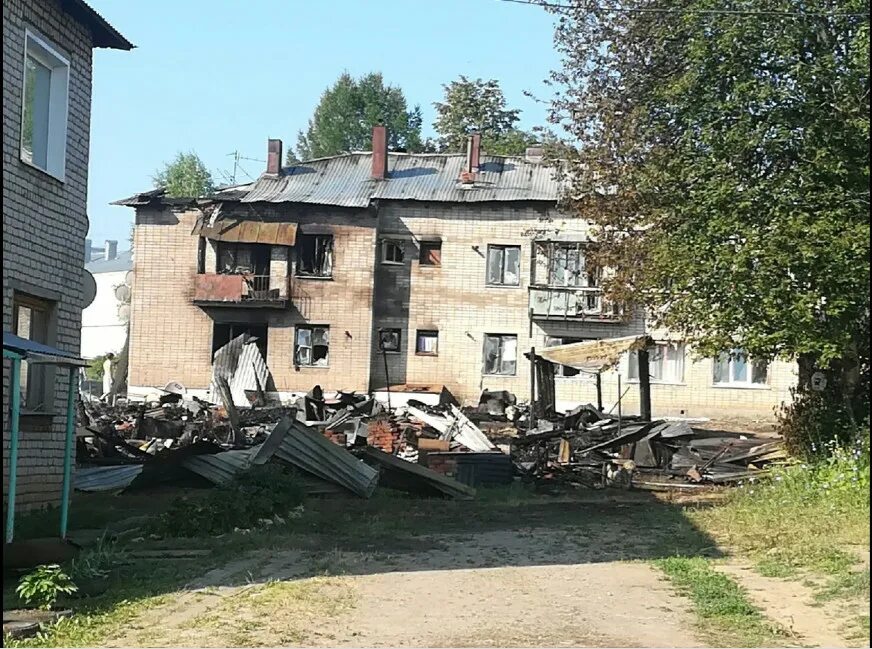 пожар в дороничах киров. пожар в дороничах киров. конкурс в удмуртии пожарный. алмис киров пожар. пожар в дороничах киров.