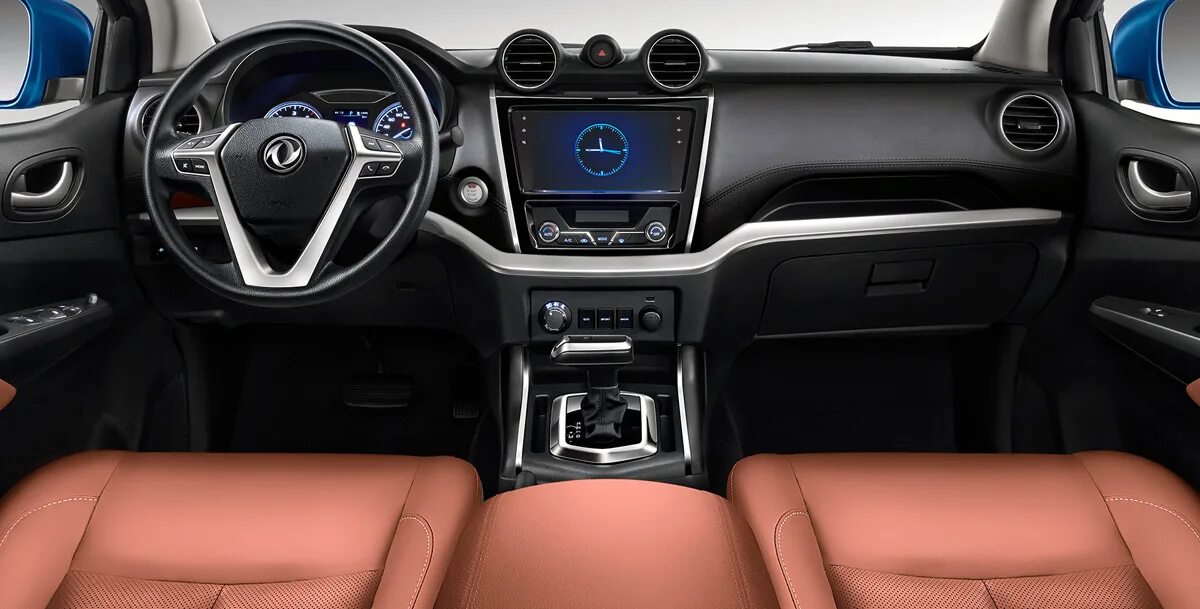 Бюджетный компактвэн Dongfeng 370
