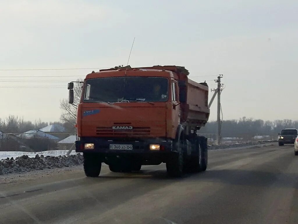 Украли камаз с тюльпанами. КАМАЗ 55111. КАМАЗ 55111 под силос. КАМАЗ 2024. Угнал КАМАЗ.