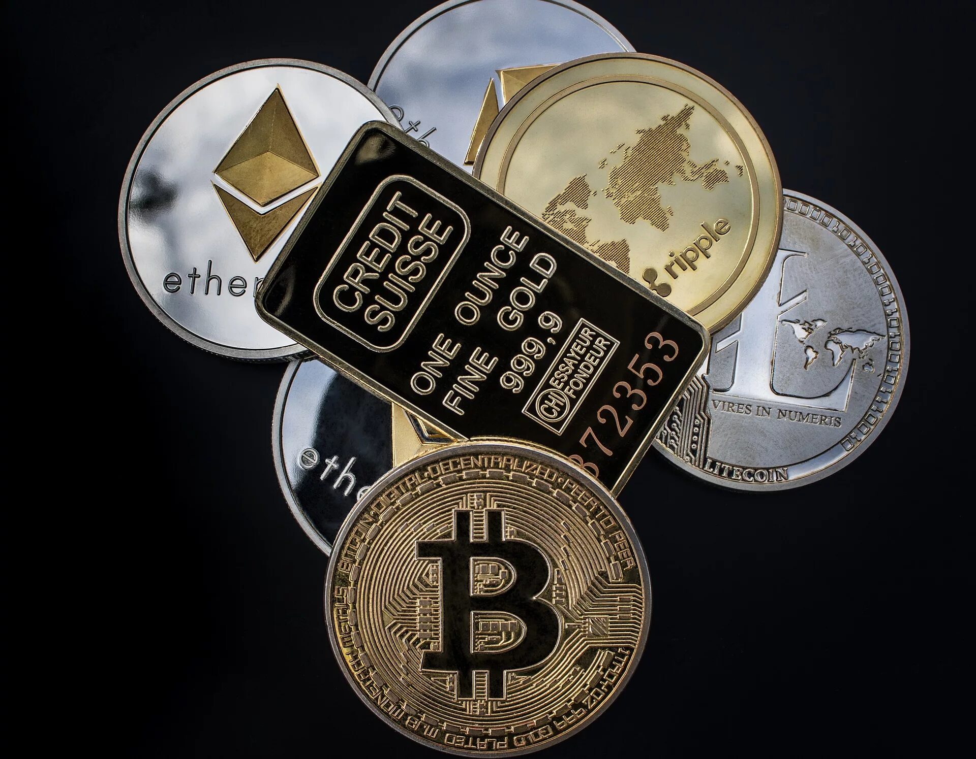Биткоин в какой стране. Биткоин. криптовалюта монеты. bitcoin монета. криптовалютные монеты.