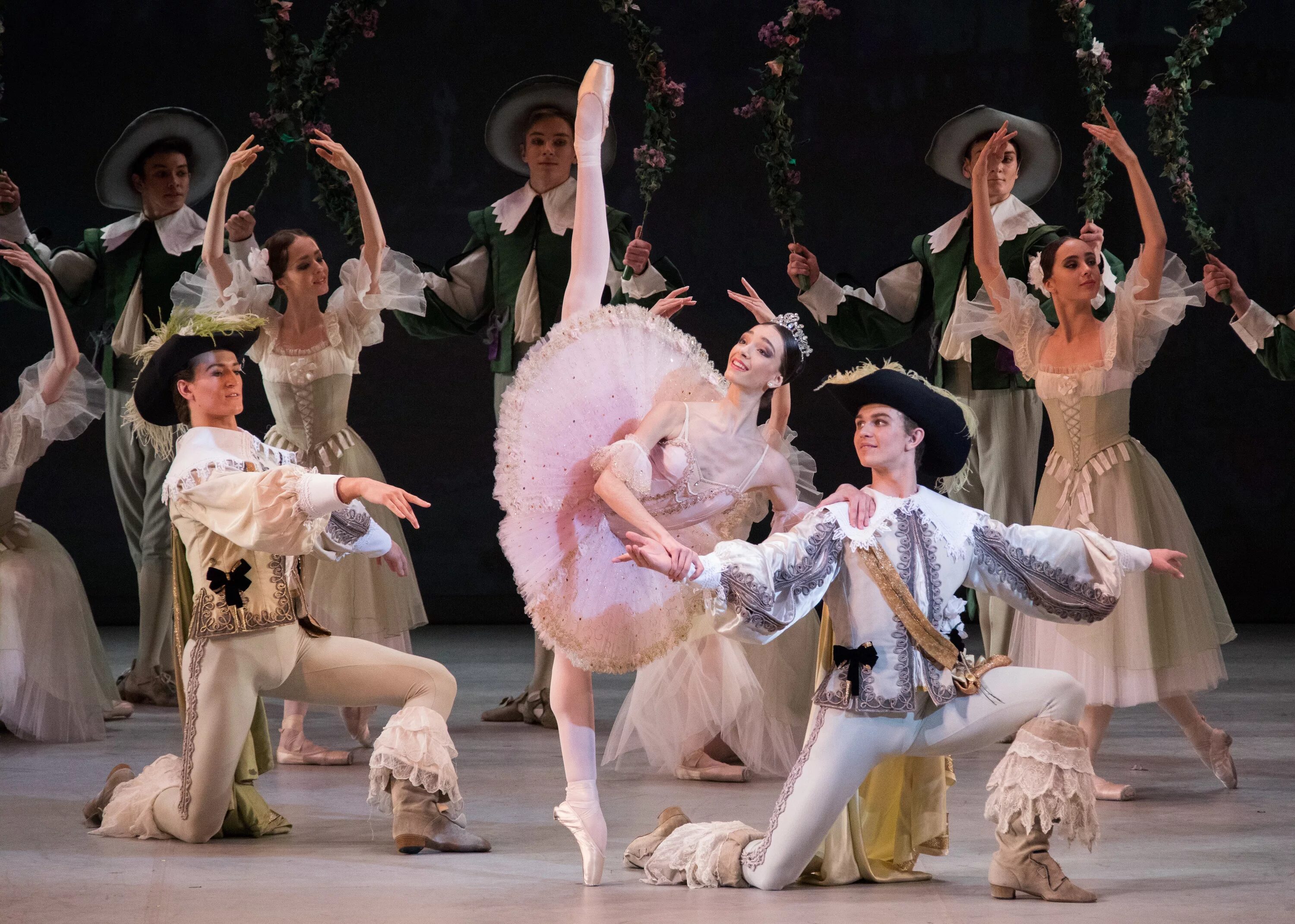 250 лет московской государственной академии хореографии. государственной академии хореографии. московская хореографическая академия. московская академия хореографии. государственной академии хореографии.