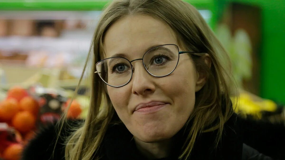 Собчак мальчик. Собчак 2025. собчак смеется.