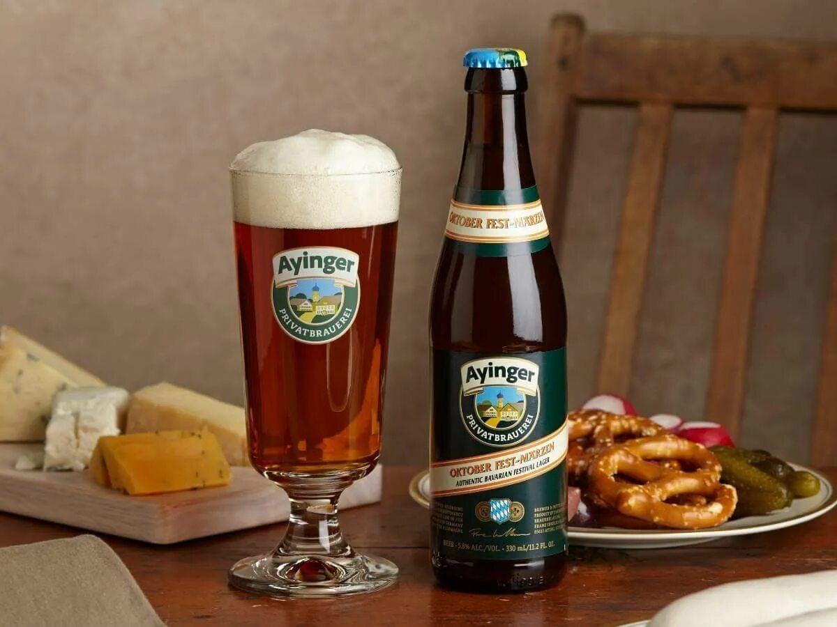 Пиво Ayinger Lager Hell. Ayinger dunkel пиво. Пиво Ayinger Brauweisse. Пиво Ayinger лого.