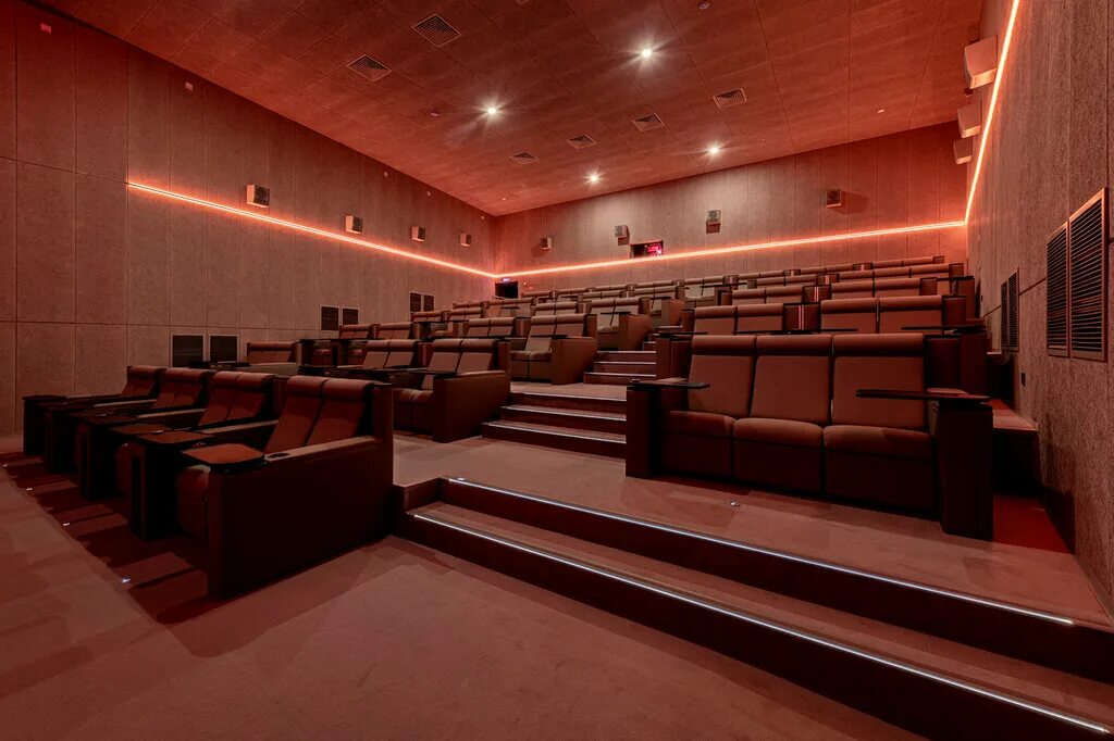 европолис мираж вип зал. кинотеатр на петроградской мираж. кинотеатр на большом проспекте петроградской. мираж на большом зал 4. мираж на большом проспекте.