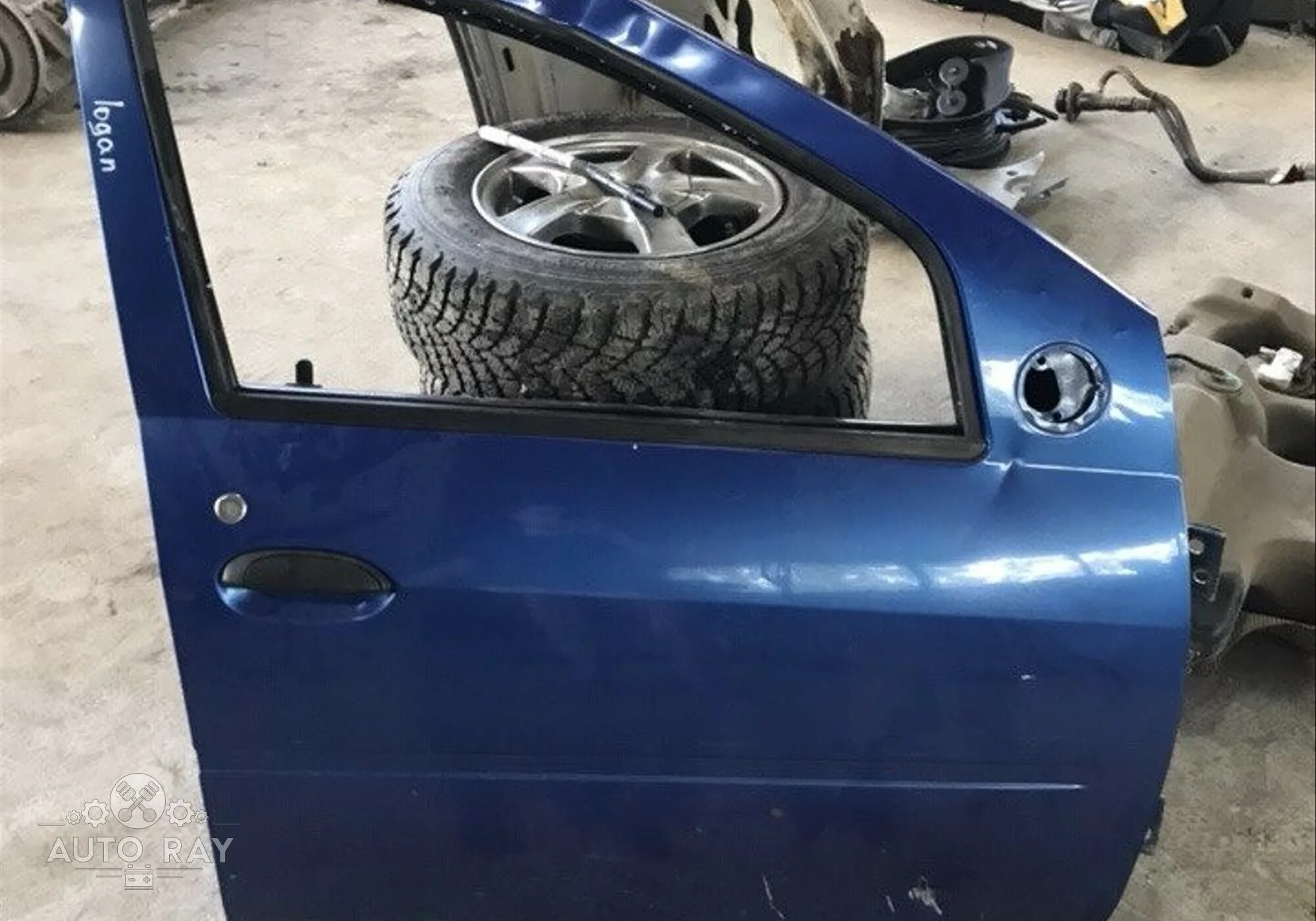 Дверь передняя правая логан 2. Дверь передняя правая рено логан 2. Дверь передняя правая рено логан 2 артикул. Передняя пассажирская дверь reno megan 2 внутренняя. Дверь передняя правая renault logan 2 2014-2022.