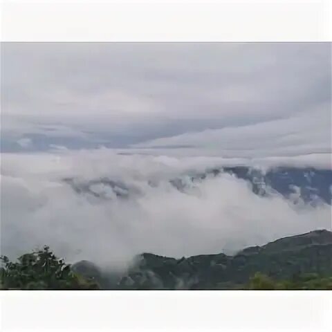 Смеется гора
