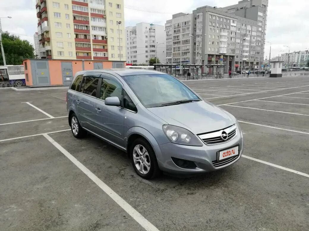 Купить опель зафира б дизель. Opel Zafira 2011. Opel Zafira b 2011. Опель Зафира серый 2008. Opel Zafira 2008 Рестайлинг.