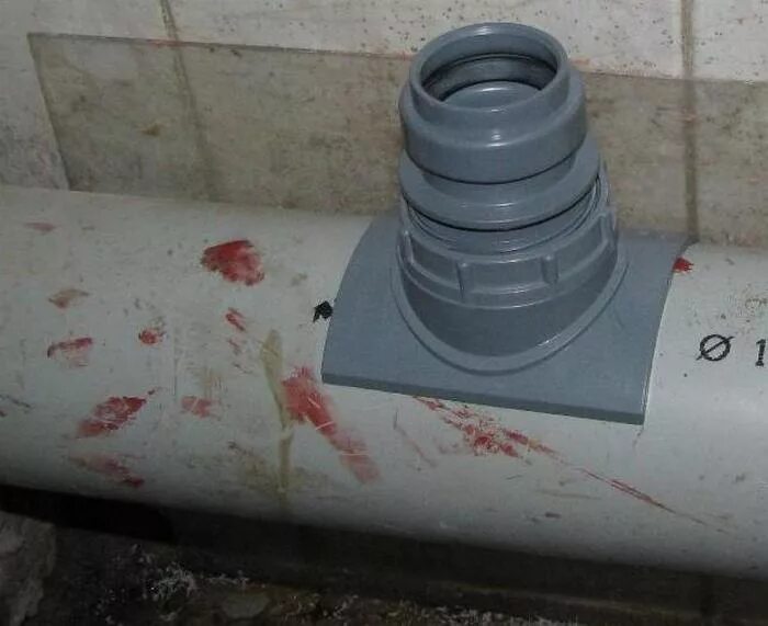 Врезка в канализационную трубу 110. Врезка 110/110 mcalpine mrsob-110. Тройник-врезка 110. Врезка в трубу канализации 110 на 50. Врезка в канализационную трубу 110.