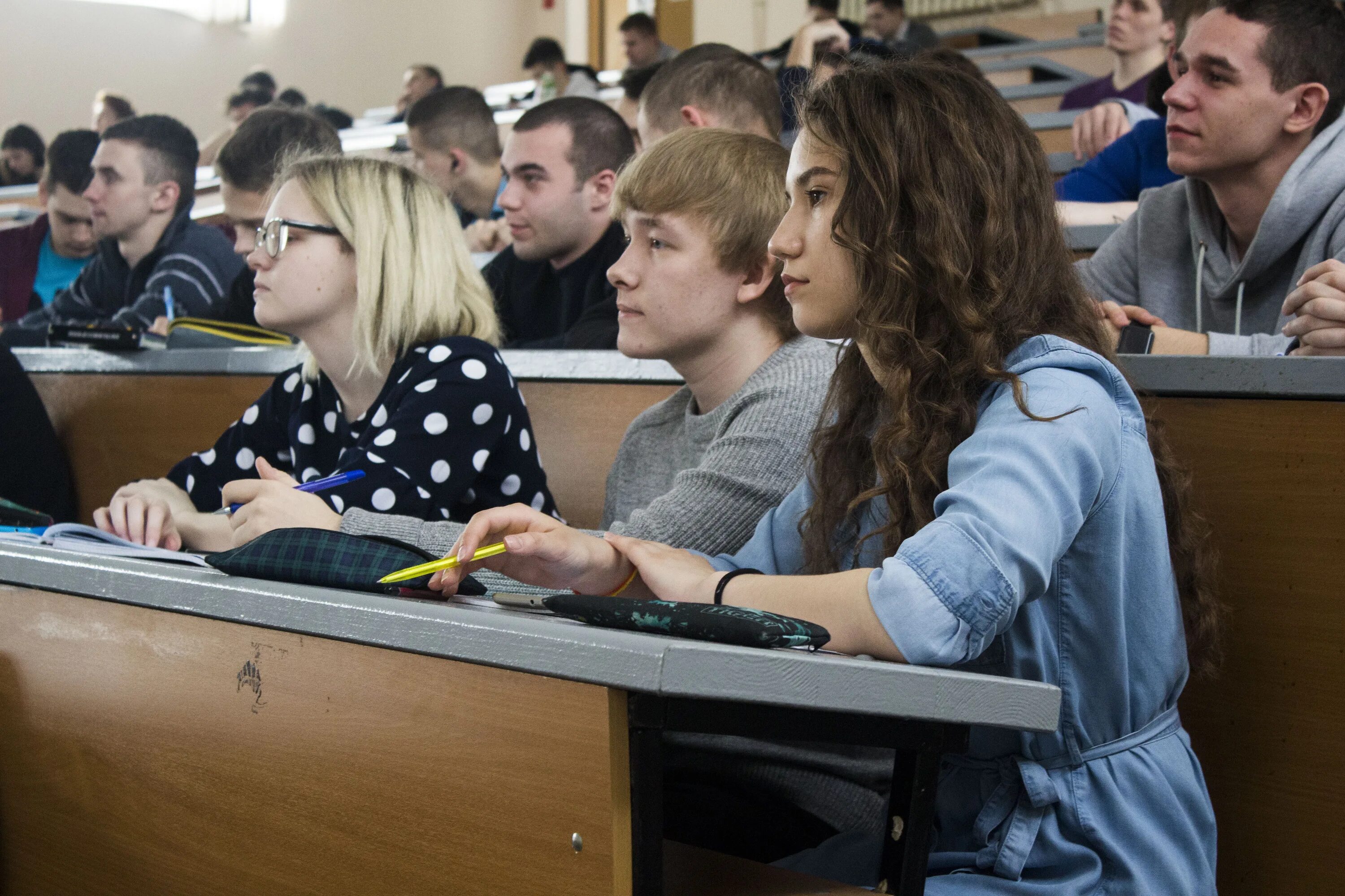 французский язык 6 класс кулигина. русский язык 7 класс просвещение. просвещение 2019. загоровская русский язык. учебник по французскому 8 класс.