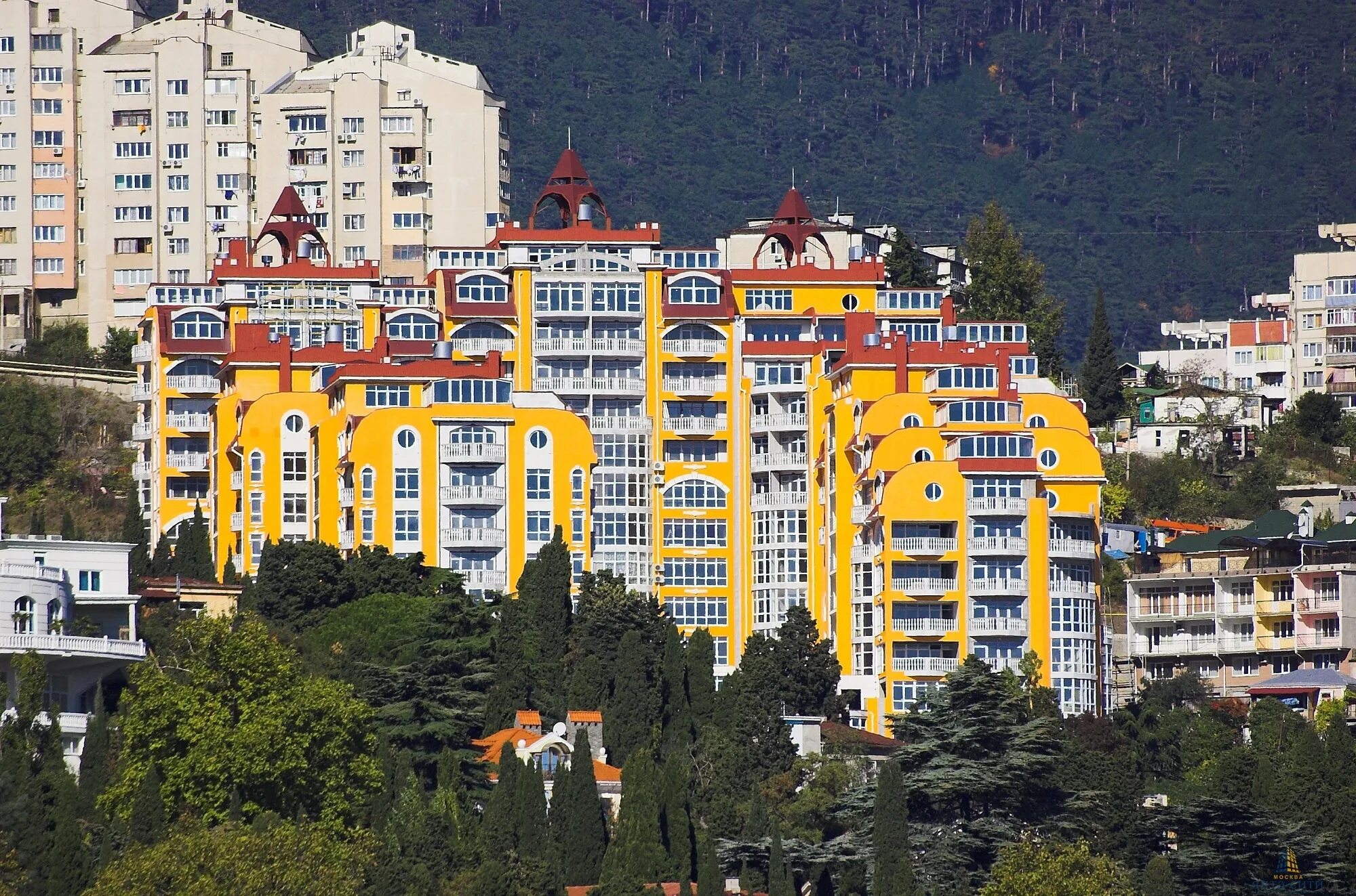 Дарсан Палас Ялта. Дарсан Ялта жилой комплекс. ЖК дарсан Палас. Загородная 17 Ялта. Ул загородная 17