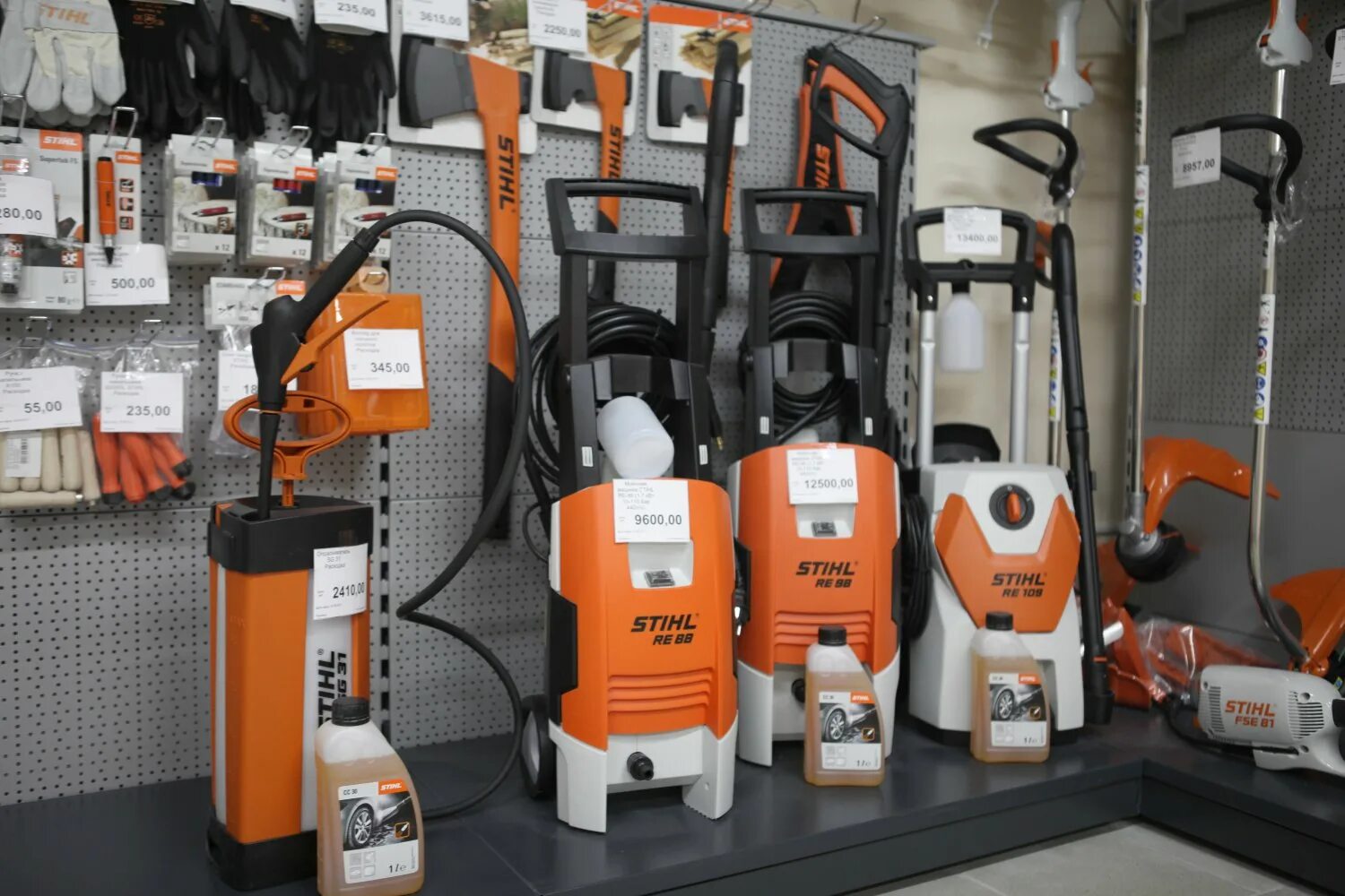 Штиль смоленск. Инструменты Stihl. Продукция компании штиль. Магазин штиль в Барановичах ул Вильчковского каталог. Магазин штиль Череповец Горького 53.