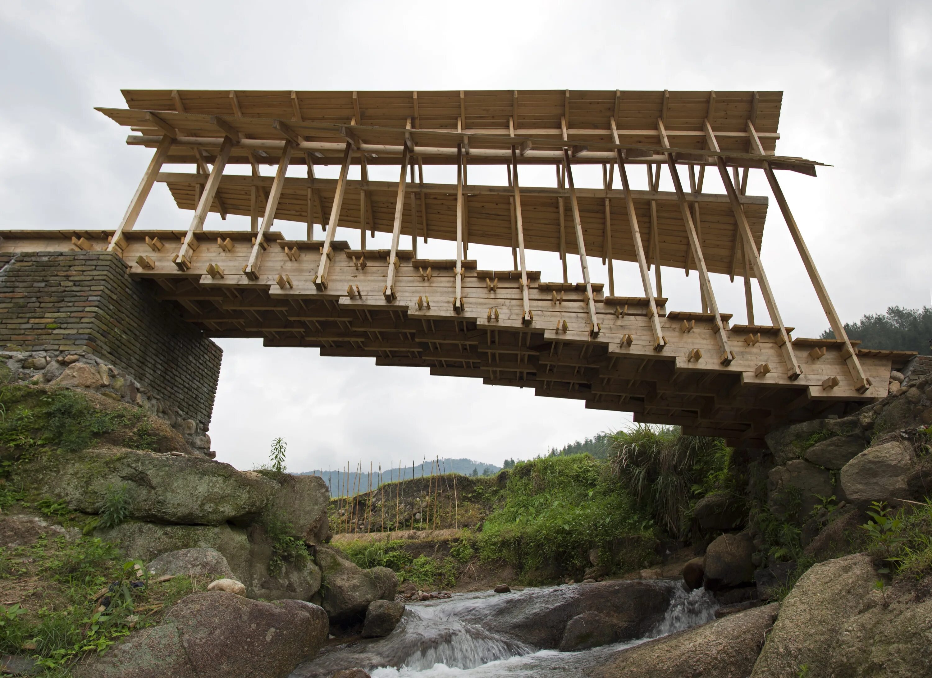 Построить деревянный мост. Мост Юнцзи (Китай). Лэшань Китай мост. Реин мост. Мост Аньпин в Китае.