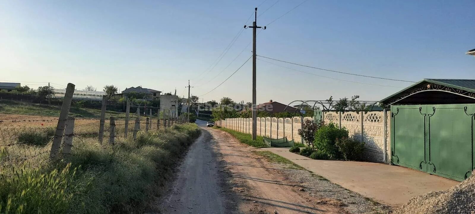 Село угловое бахчисарайский. Угловое Бахчисарайский район Крым. Угловое Бахчисарайский район 2023. Село угловое Комарова. Стадион угловое Бахчисарайский район Крым.