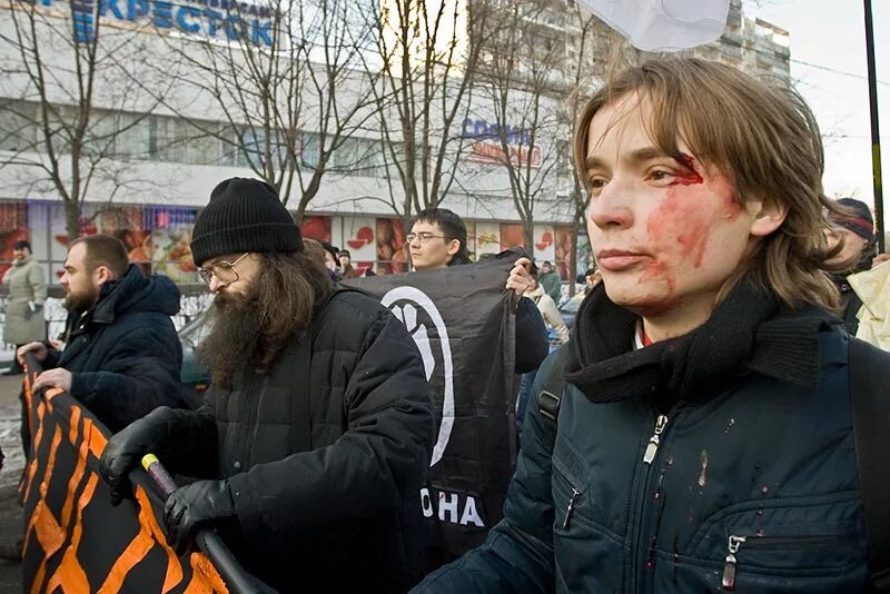 Правое нападение. Шествие несогласных. Марш несогласных. Марш несогласных 2008. Юный оппозиционер.