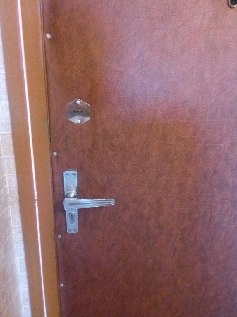 Починить железную дверь