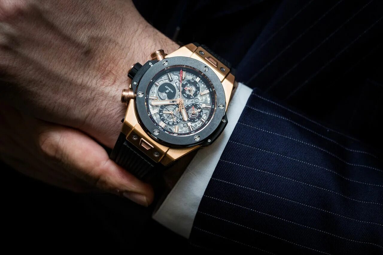 Часы большая дата. Hublot unico King Gold. Hublot big Bang unico Gold. Часов Hublot big Bang unico мужские. Hublot big Bang Gold Titanium.