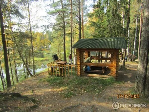 Ново кавголовский лесопарк всеволожский район. Озеро светлое Кавголовский лесопарк. Кавголовский лесопарк, городской посёлок Токсово. Кавголовский лесопарк парковка. Кавголовское озеро беседки.