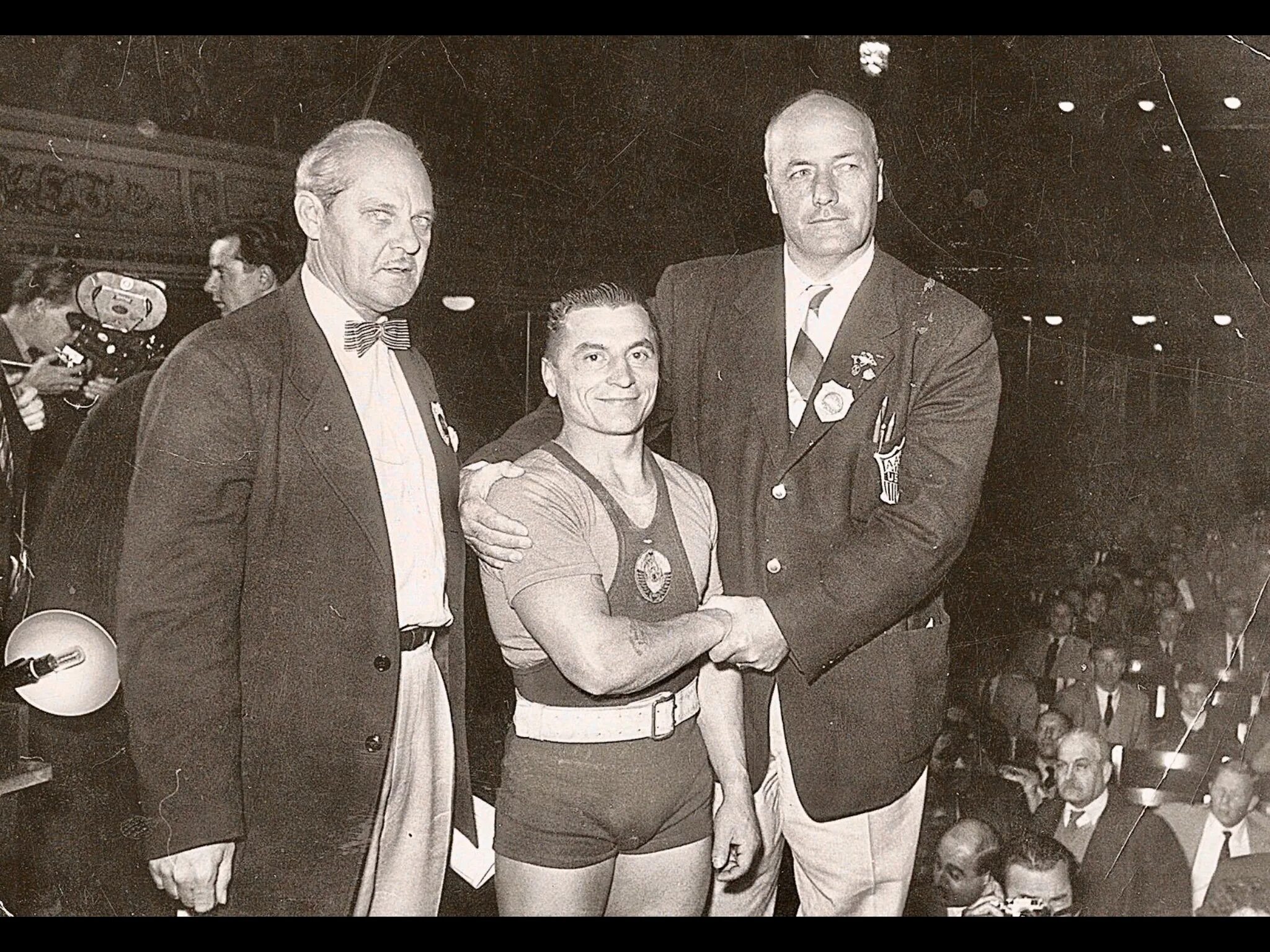 Кто стал советским чемпионом. Кто стал советским чемпионом. Советские спортсмены на международной арене. Кто стал советским чемпионом. Зенит ленинград чемпион ссср 1984.