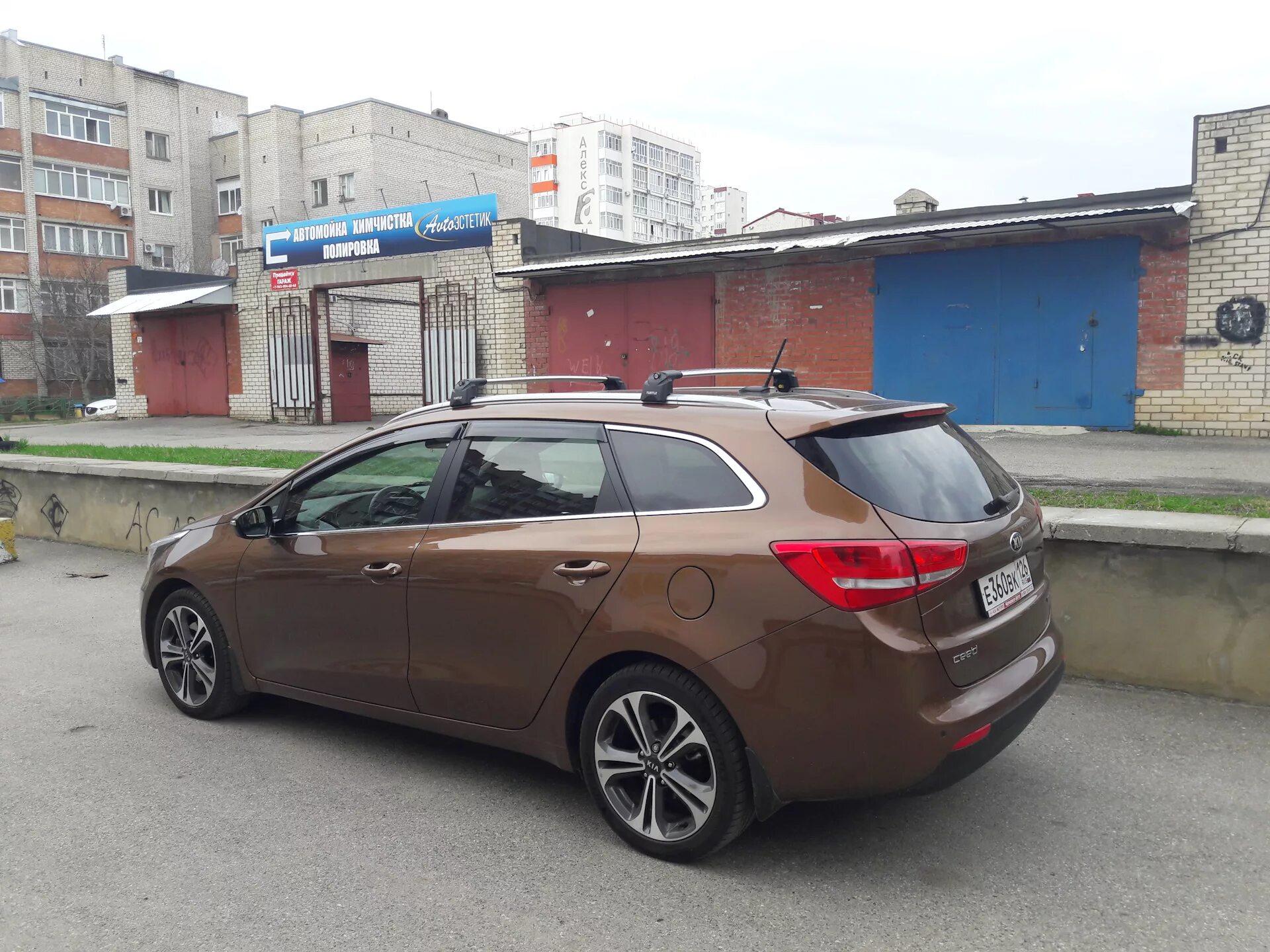 Kia Ceed 2 SW багажник. Kia Ceed универсал с багажником на крыше. Киа СИД JD универсал 2017 рейлинги. Turtle Air 2 Kia Ceed SW. Багажник на киа сид универсал