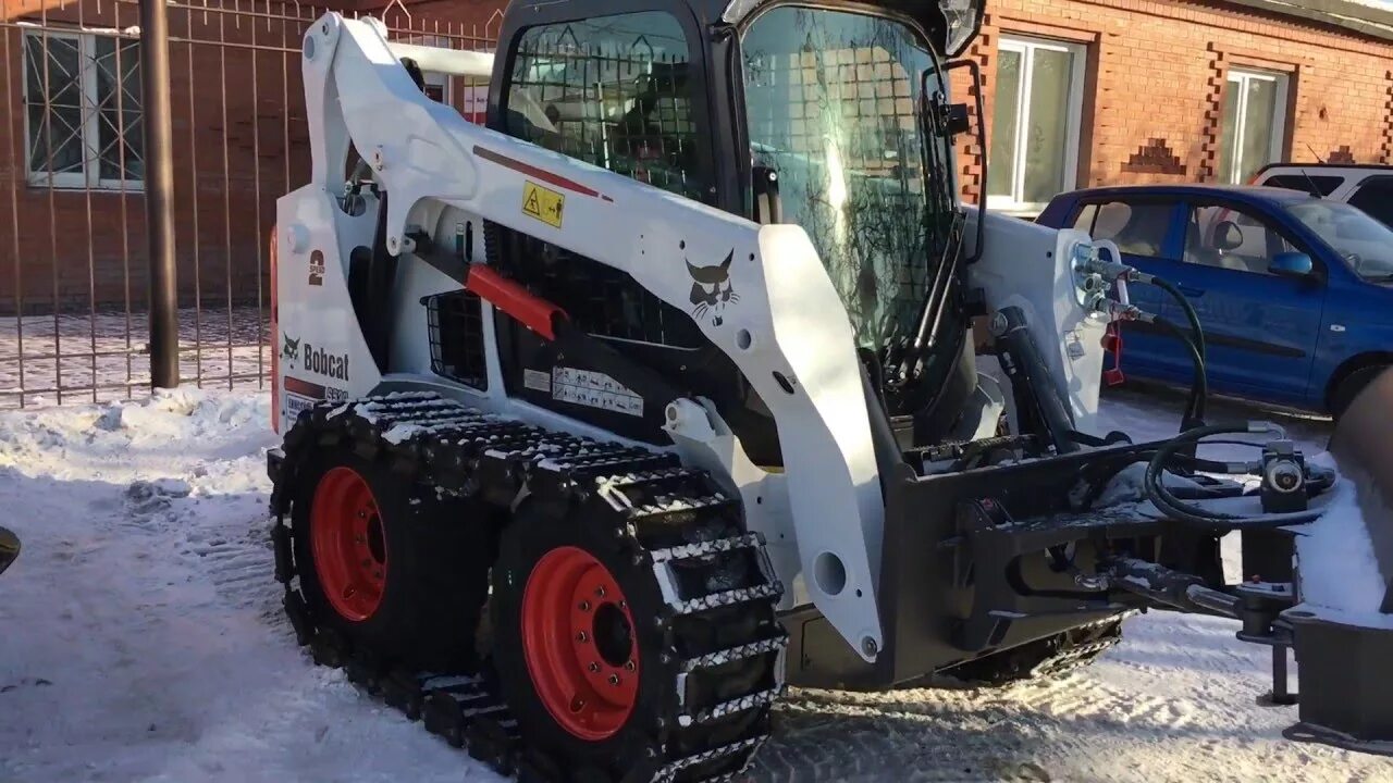 Bobcat s630. Накидные резиновые гусеницы на Bobcat s530. Bobcat 175s гусеницы. Гусеницы для Бобкэт s175. Bobcat 175 гусеницы.