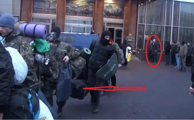 Расстрел небесной сотни. Расстрелянная сотня. Майдан 2014 небесная сотня. Расстрелянная сотня. Начальник беркута.