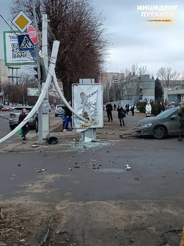 Чп инцидент луганск. Чп луганск z. Чп инцидент луганск. Как может загореться машина. Авария в луганске 11.
