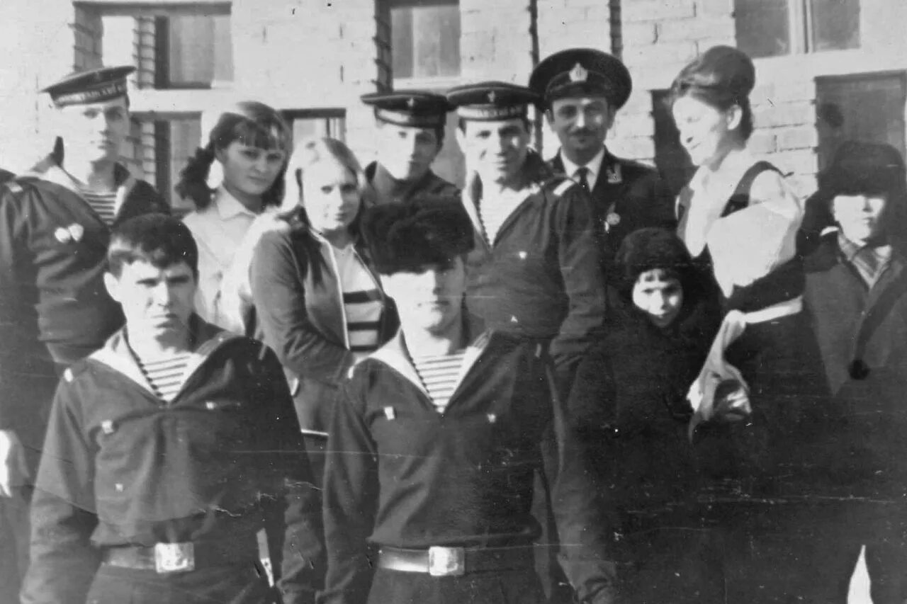 Магадан офицер. 171 Обпл Магадан. 171 Отдельная бригада подводных лодок. 171 Бригада подводных лодок Магадан в/ч 42844. Магадан 1968 год.