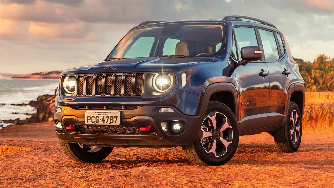 Новые модели джипов. Джип Ренегат 2022. 2022 Jeep Renegade for sale. Jeep Renegade 2022 Size car. Jeep Renegade 2022 preço.