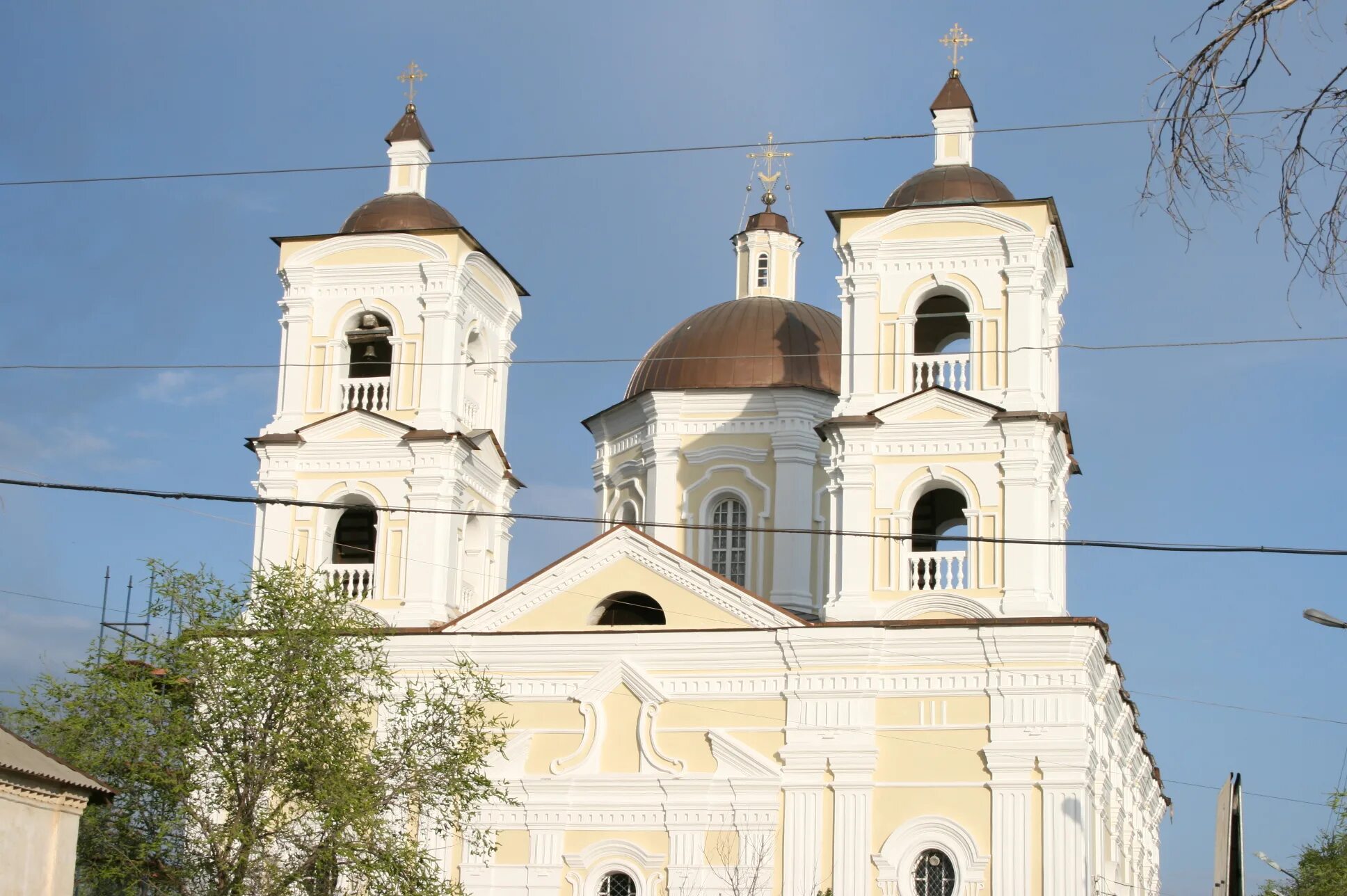 костел астрахань. римско-католический костёл астрахань. храм успения пресвятой богородицы астрахань. храм успения пресвятой богородицы римско-католической церкви. храм успения богородицы (астрахань).