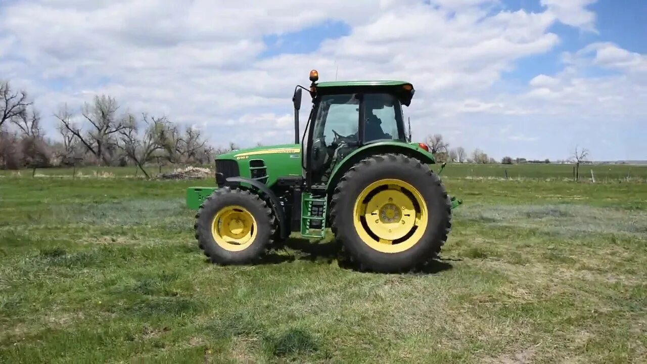 Тракторный бюджет. Трактор John Deere 6130d. Джон Дир 6115d. Трёхточка трактора John Deere 6130d. Фото трактора Джон Дир 6130.