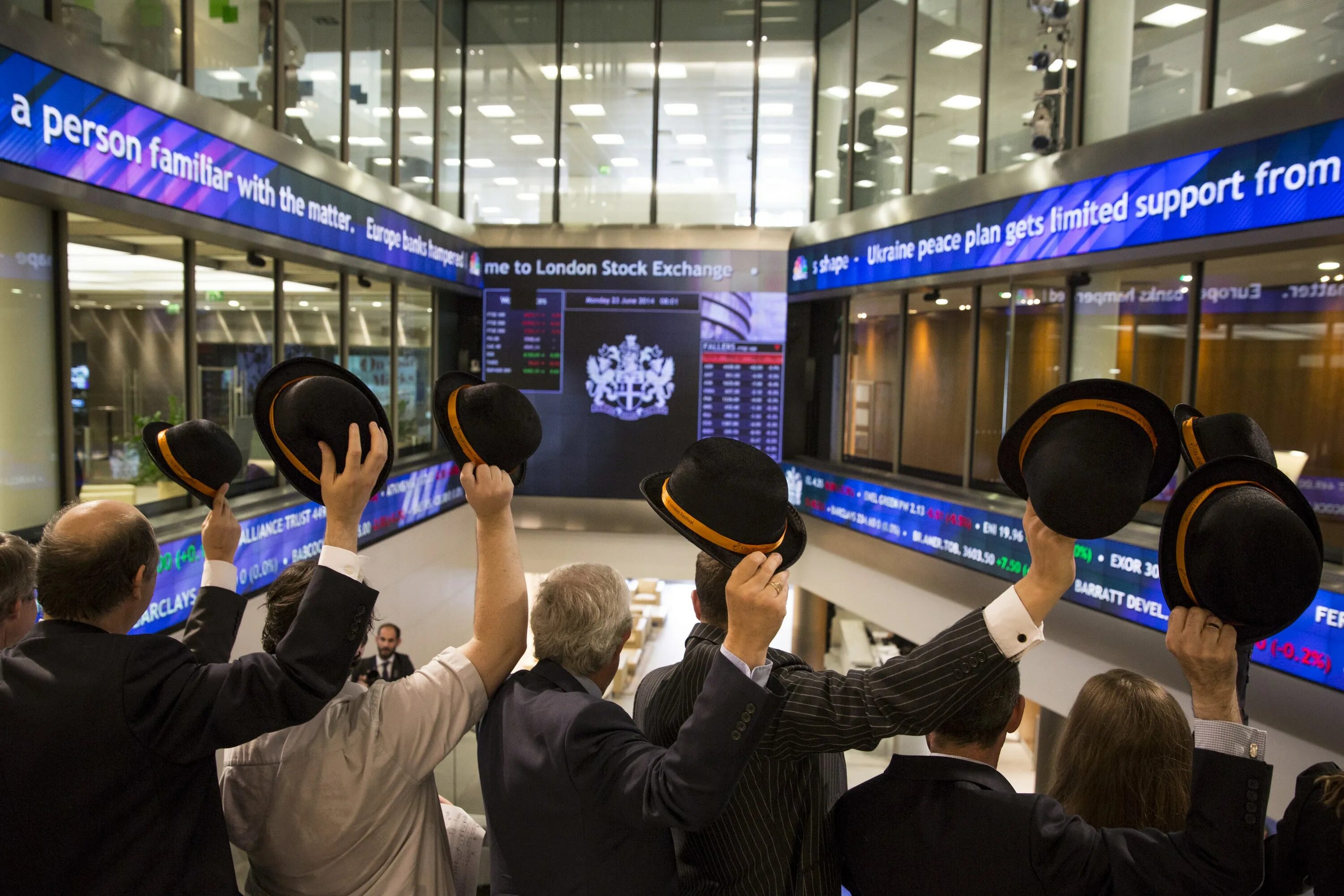 Фондовая биржа Лондона. London stock Exchange биржа. London stock Exchange (LSE). Лондонская сырьевая биржа.