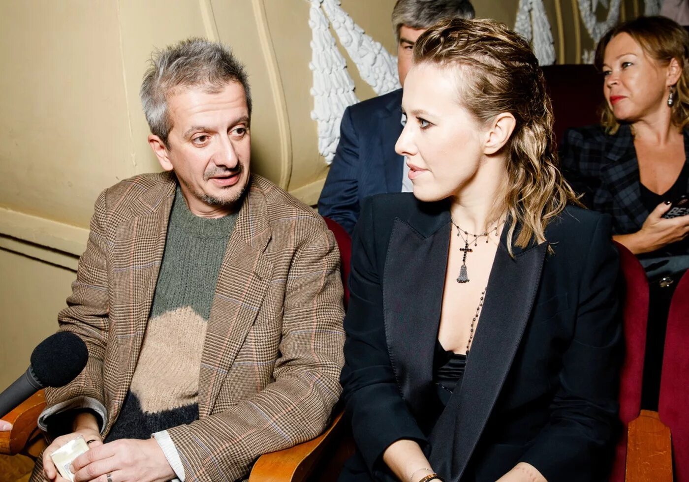 Семья собчак последние новости на сегодня. Константин богомолов и ксения собчак. Константин богомолов и ксения собчак. Муж ксении собчак константин богомолов. Ксения собчак и богомолов.