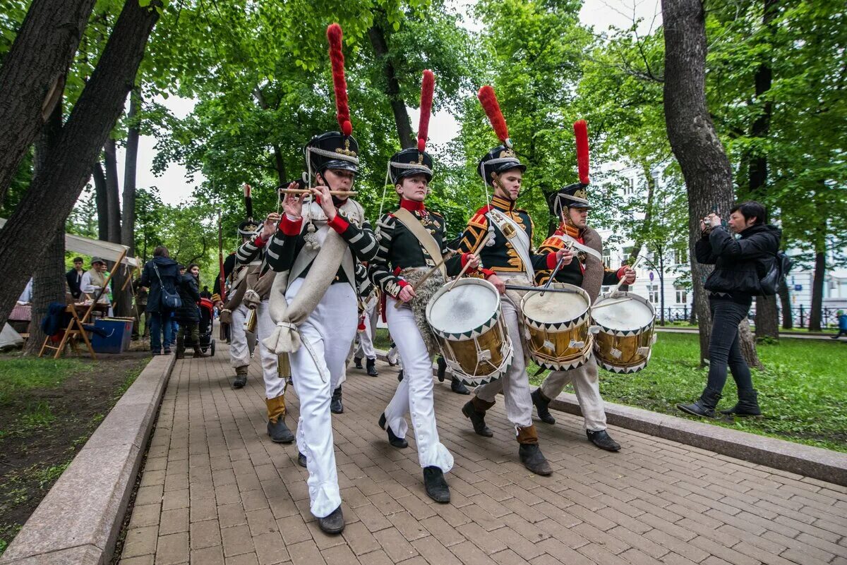 Эпохи времени москва. Фестиваль времена и эпохи. Фестиваль времена и эпохи в Москве. Исторические фестивали в России. Средневековая реконструкция фестиваль.