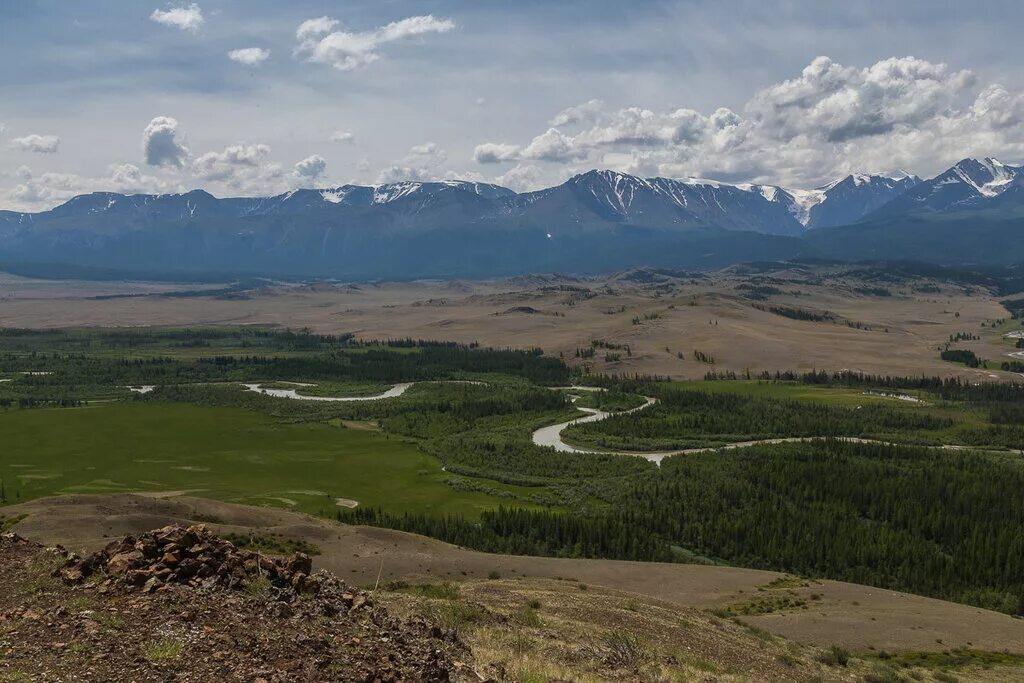 пейзаж улаган. курайский хребет. северо-чуйский хребет горный алтай. северо-чуйский хребет горный алтай. хребтом.