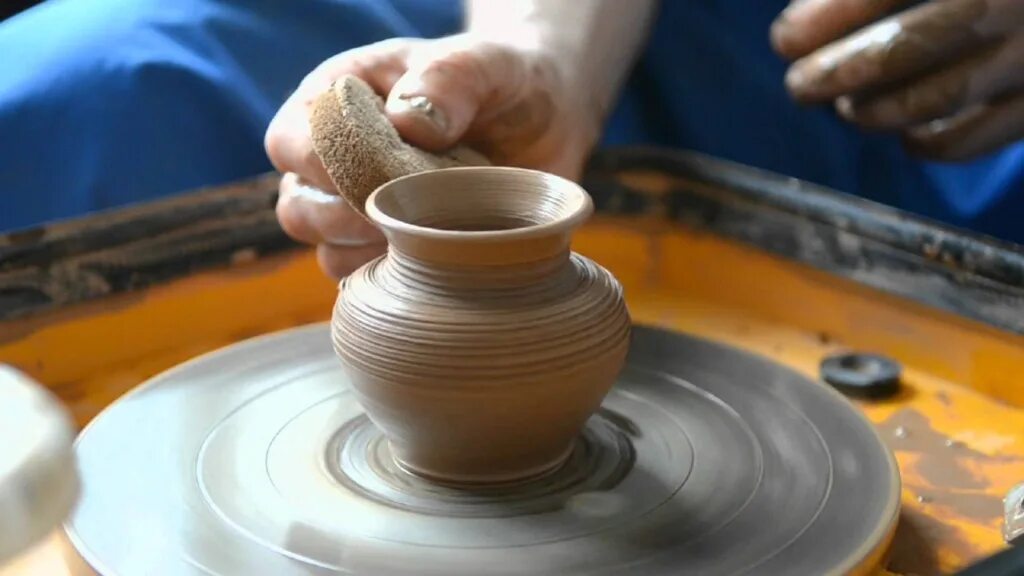 Изготовление глиняной посуды