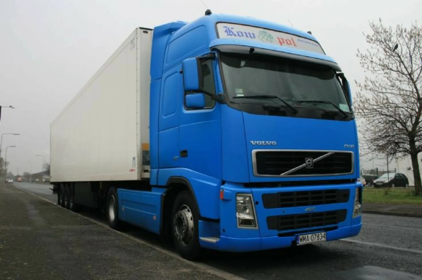 Volvo fh 12 2000 года. Вольво ФШ 12. Вольво ФШ 420. Вольво fh12 420 2001. Volvo fh12 2001.