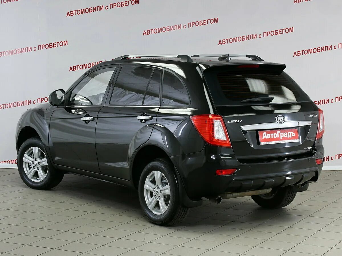 Лифан x60 2013. Лифан х60. Lifan 215800. Лифан х60 рестайлинг серый. Lifan x60 рестайлинг внутри.