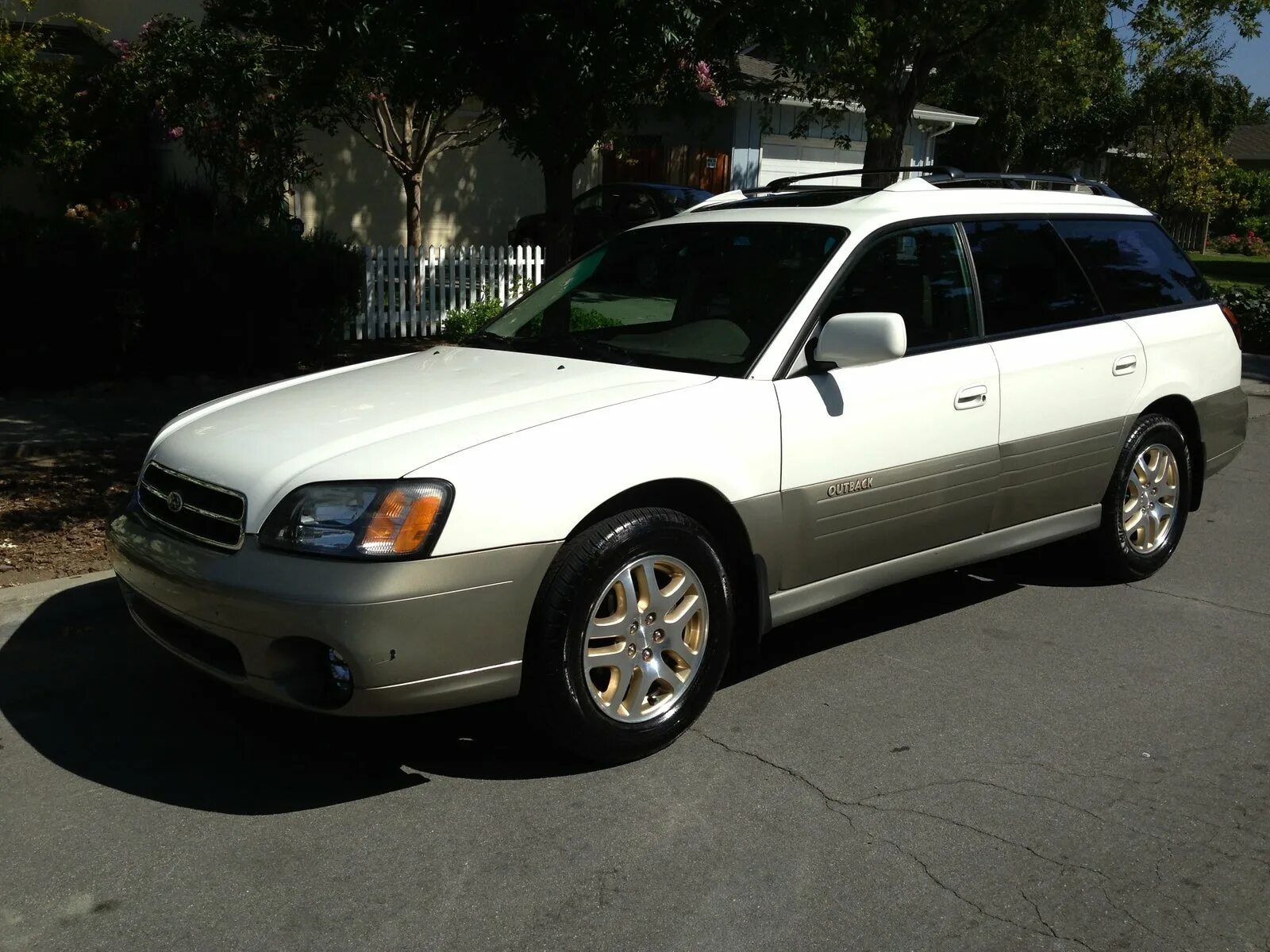 Subaru Legacy Outback 2000. Субару Legacy Outback 2000. Subaru Outback 2000 Saloon. Subaru Outback 2000 overlanding. Аутбек 2000 года