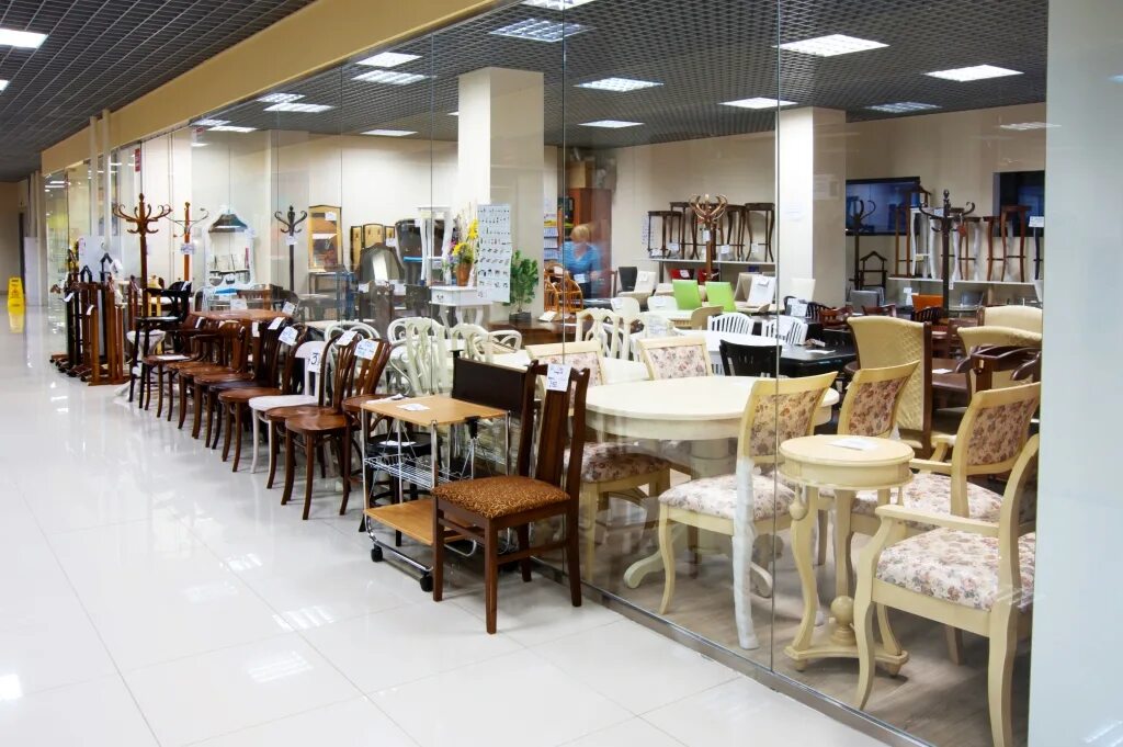 4. мц круиз комендантский проспект д. мебельный магазин круиз. торговый комплекс комендантский проспект. трц круиз ночью.