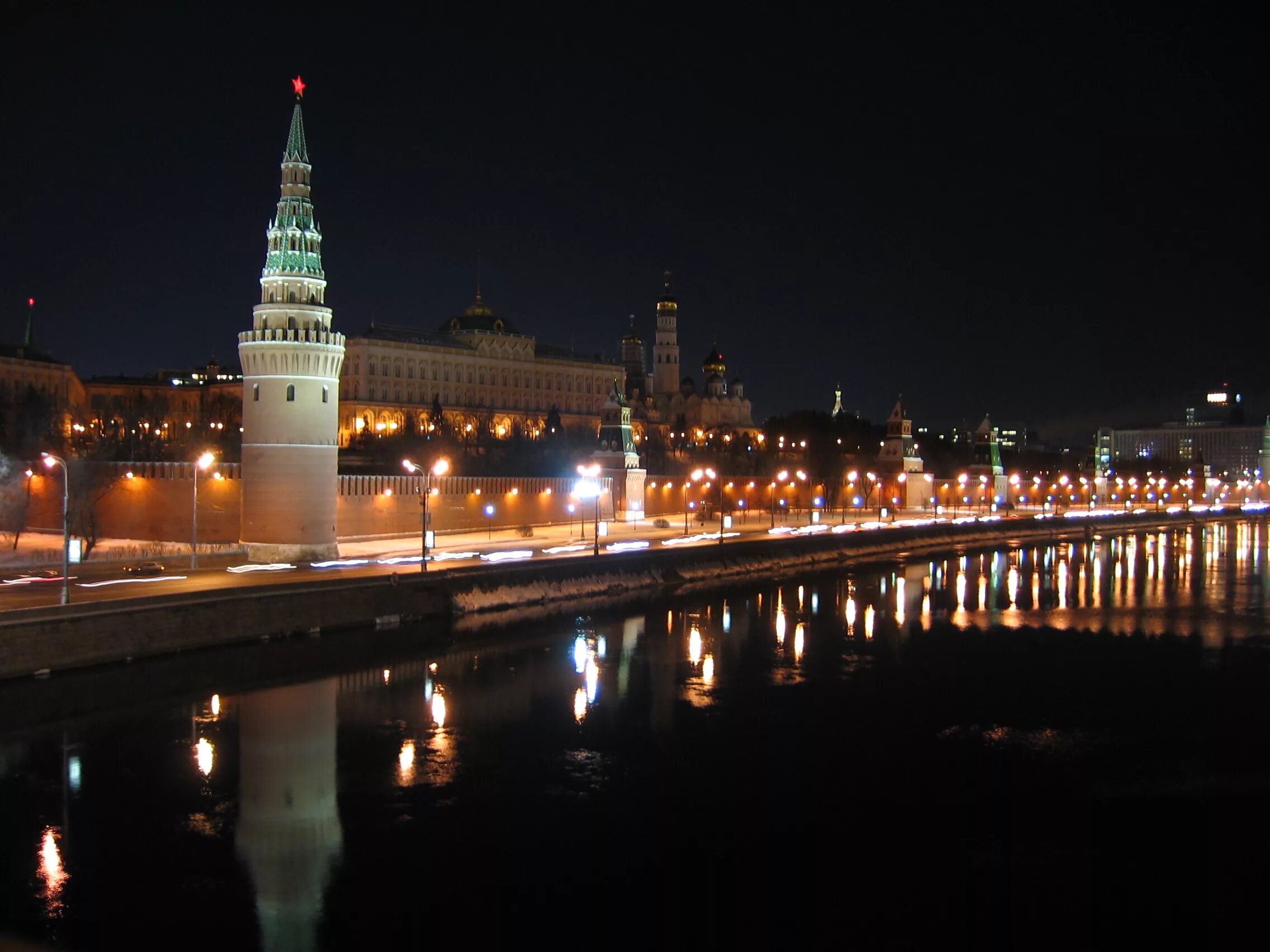 Московский наблюдать. Водовзводная башня Московского Кремля. Водовзводная башня звезда. Водовзводная башня Кремль 1937. Ночной Кремль.