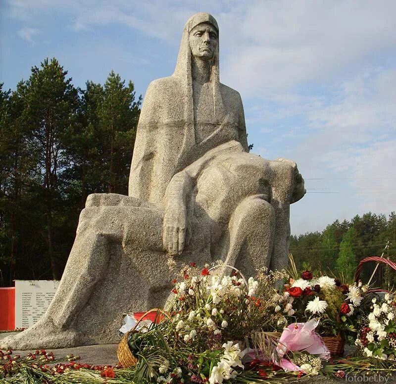 Мемориальный комплекс: «Скорбящая мать»Белгоро. Памятник «Скорбящая мать» Кемерово. Мемориалы Великой Отечественной войны Скорбящая мать. Памятники матерям Великой Отечественной войны в России. Памятник мать земля