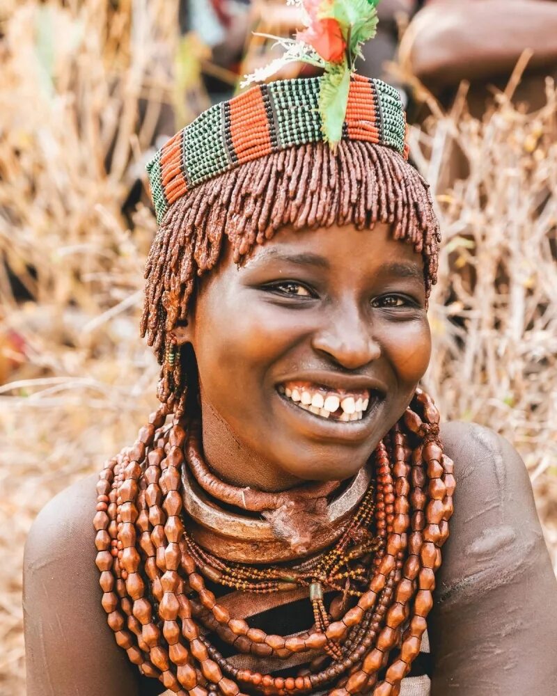 Племя. Племя Хамер Эфиопия. Африканские племена Хаммер. Девушка племени Хамер Эфиопия. Племя Хамер Эфиопия фото.