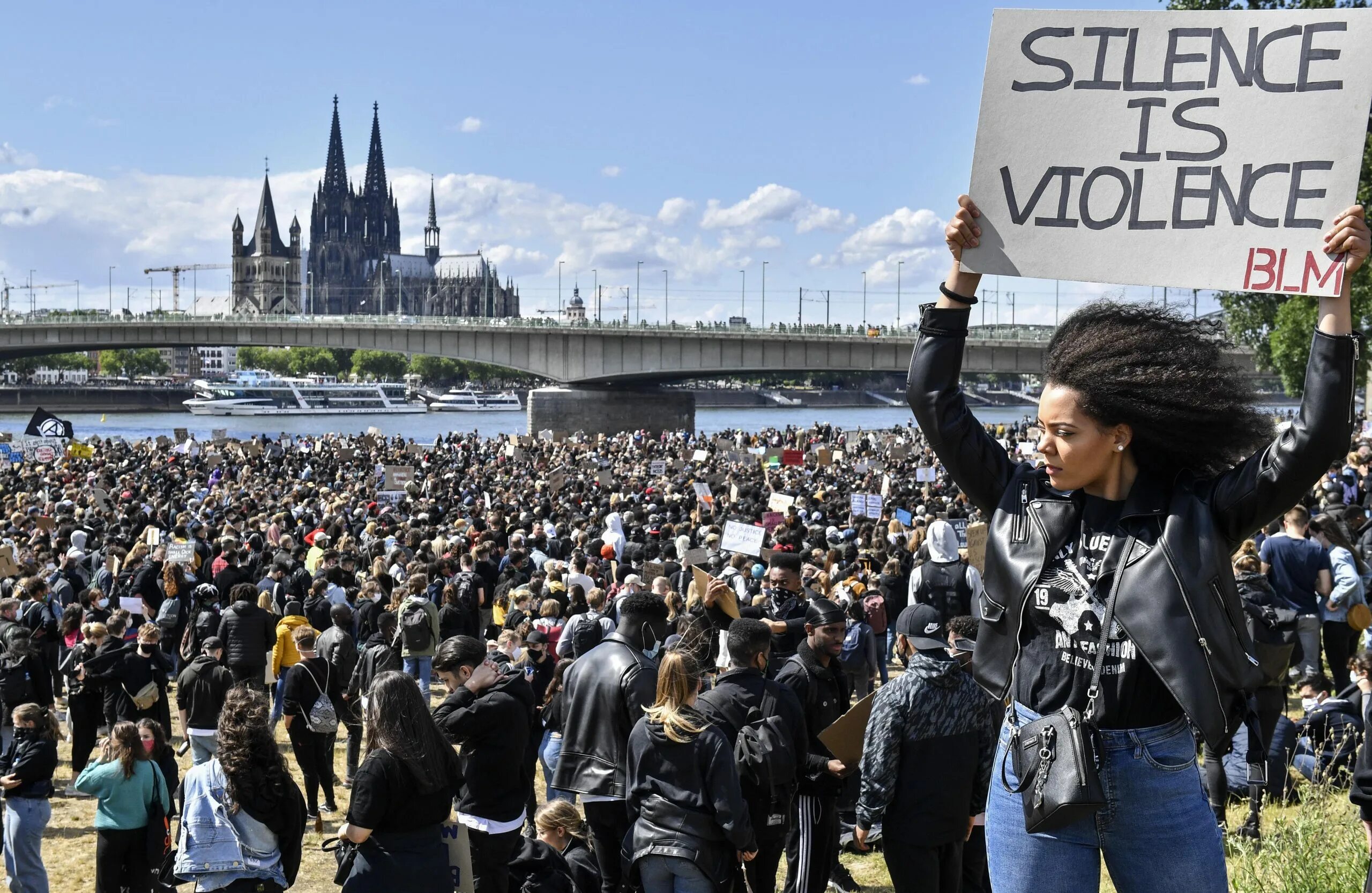 Black Lives matter protests George Floyd. Протесты Блэк лайвс Мэттер. Протесты в Германии. Blm протесты. Понятие митинг